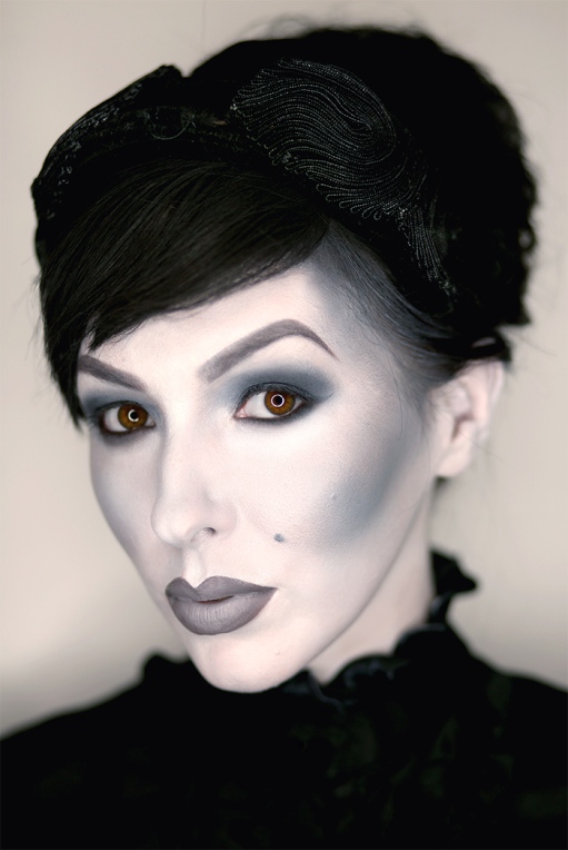 Black Halloween Makeup