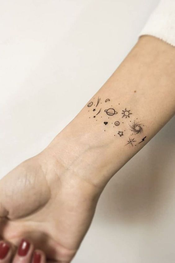 10 Perfect Wrist Tattoo Designs for Fashionable Wrist - EAL Care
