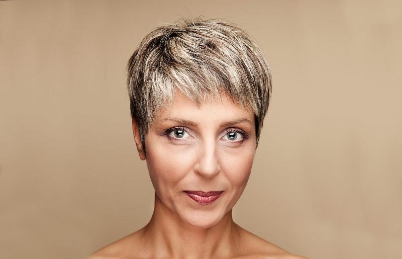 Easy Hairstyles for Women Over 50