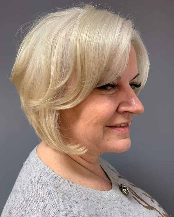Hairstyles For Women Over 50 With Round Faces