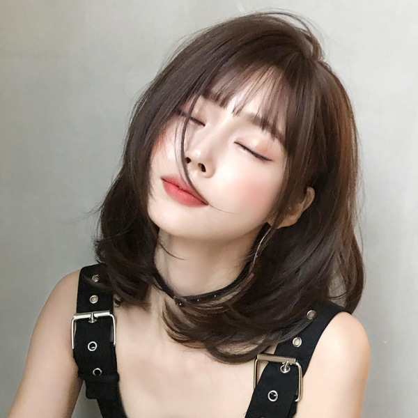 Korean Short Hairstyles for Round Faces