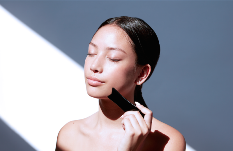How to Use Your Gua Sha Face Tool